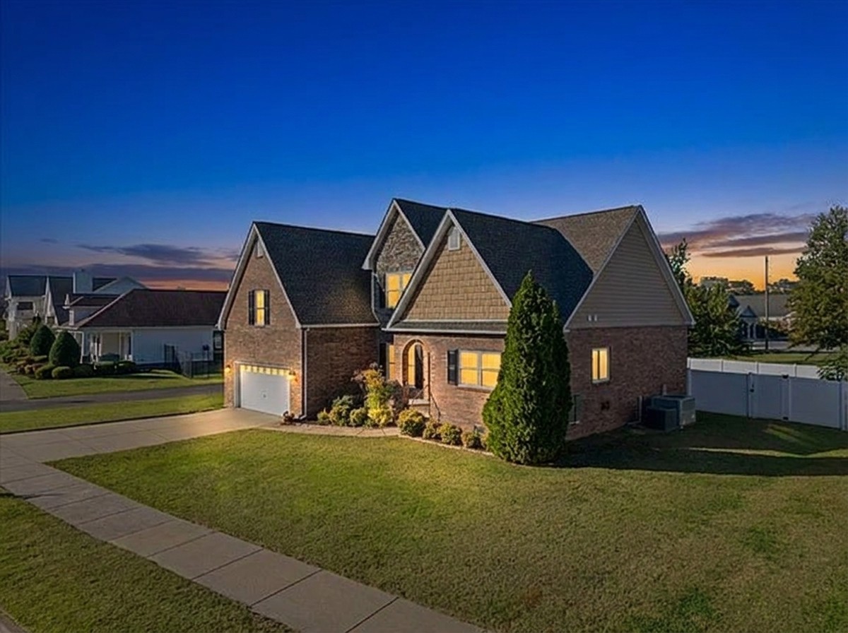 2187 Gold Valley Dr
