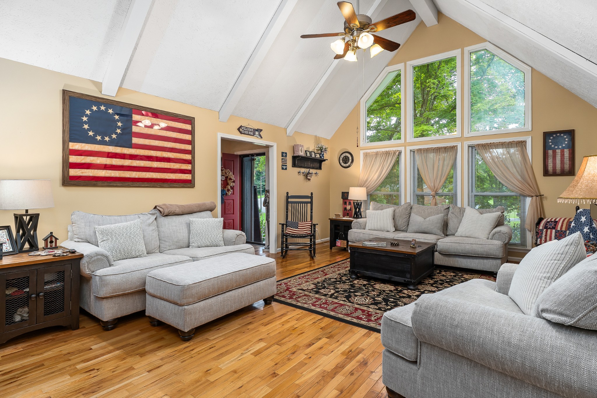 1485 Hillsdale Dr