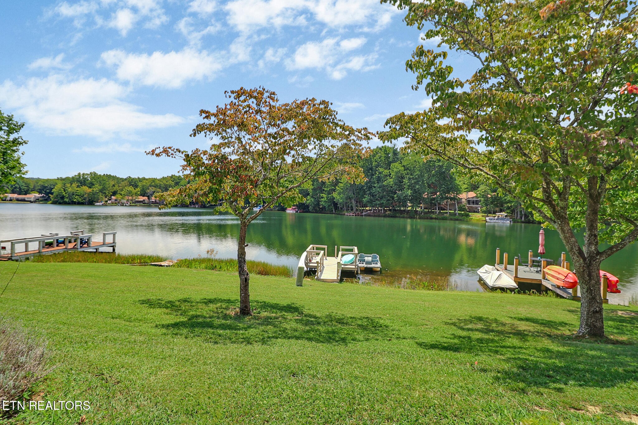 96 Lakeshore Lane