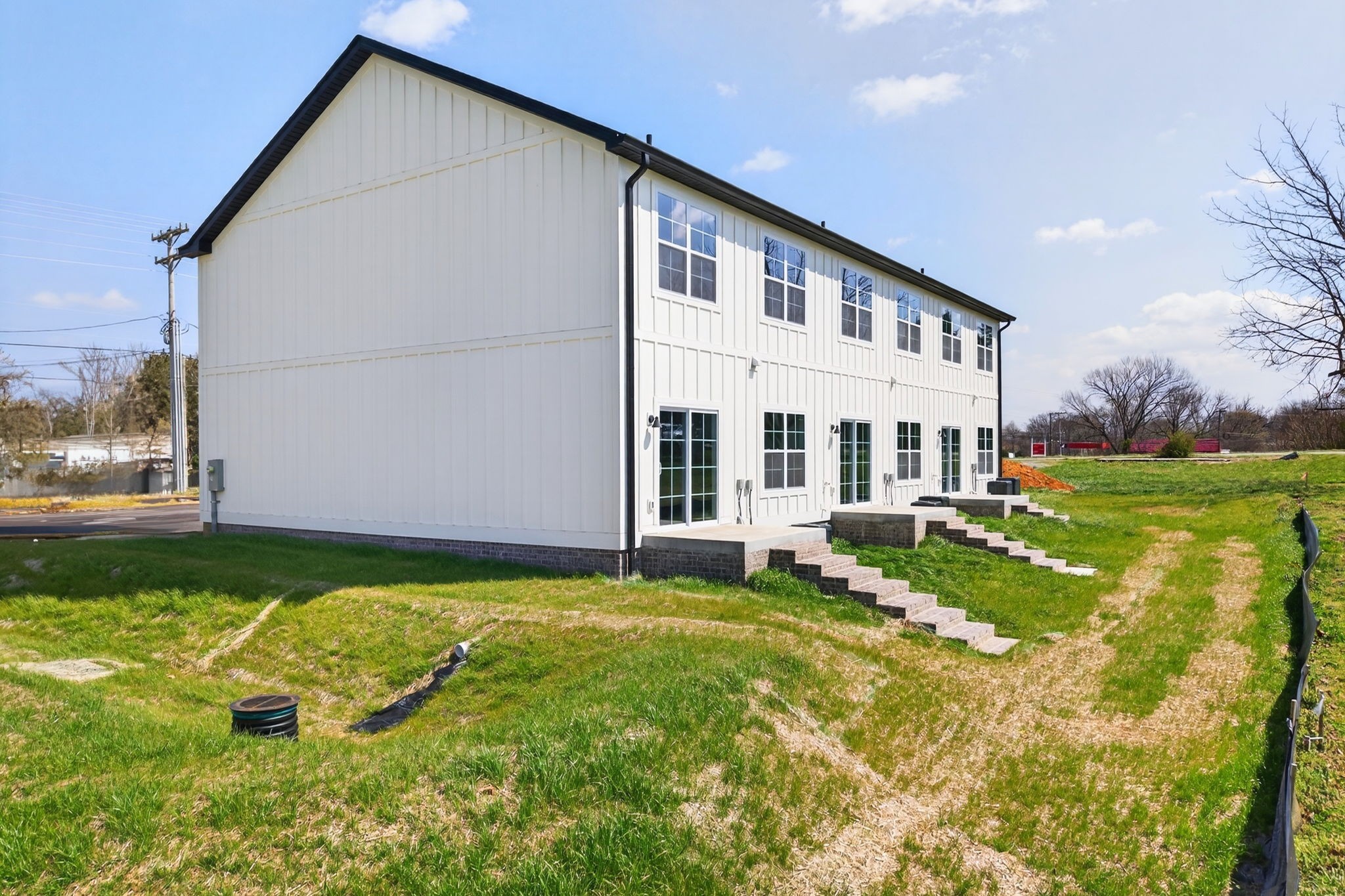 214 W Jere Whitson Rd