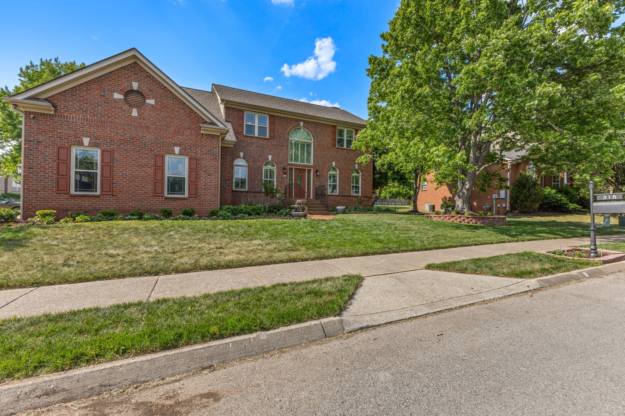 318 Logans Cir