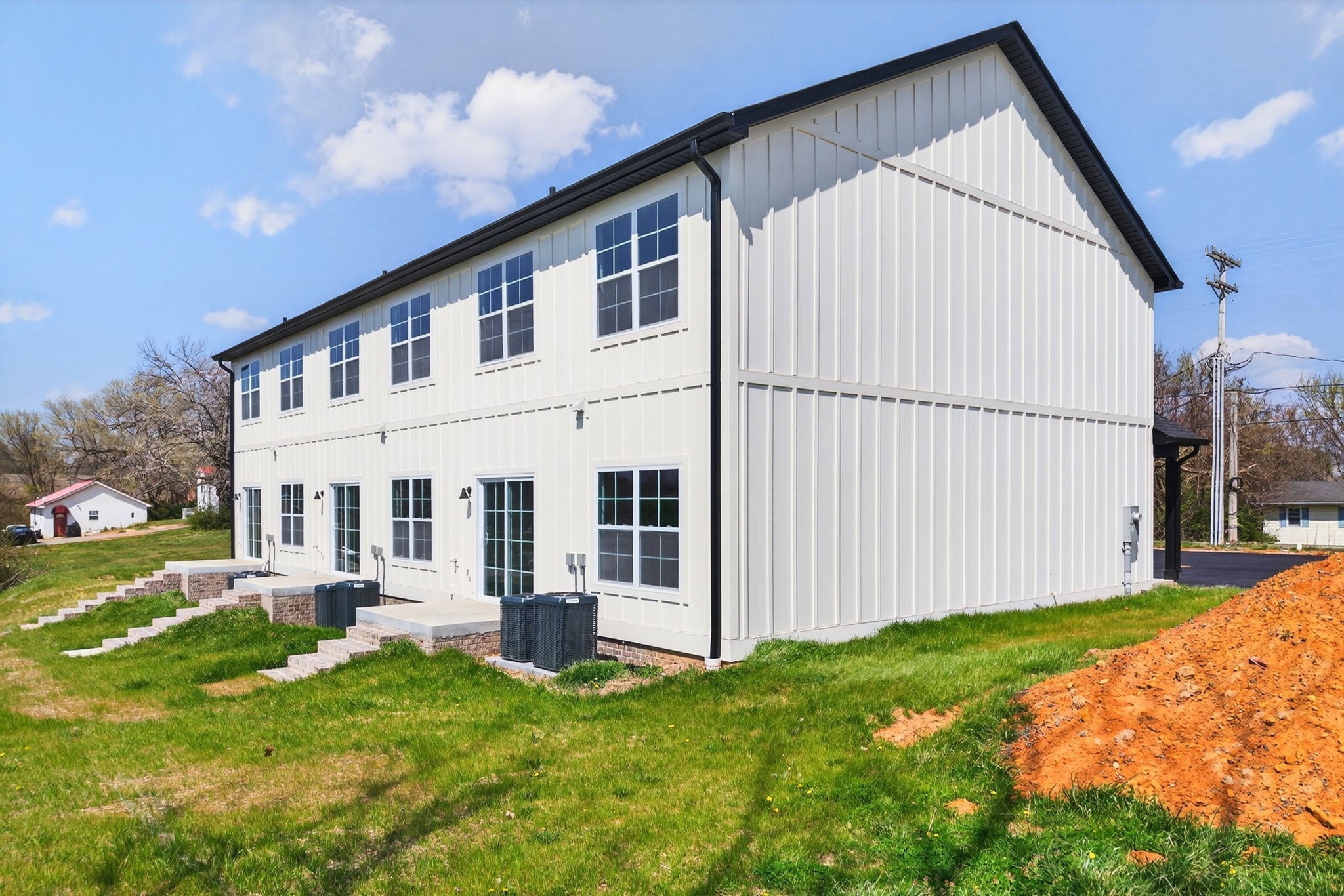 214 Jere Whitson Rd, W