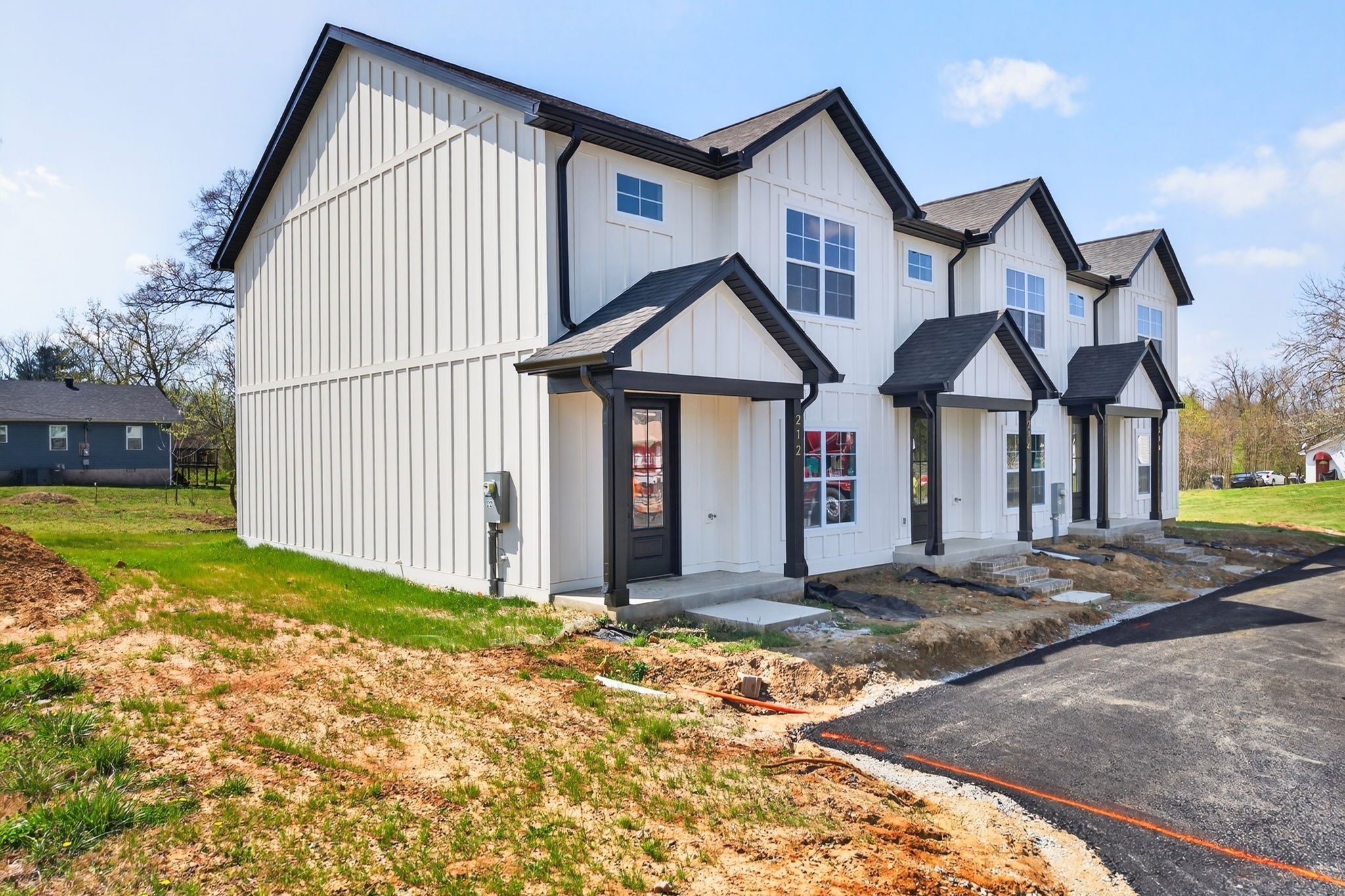 214 Jere Whitson Rd, W