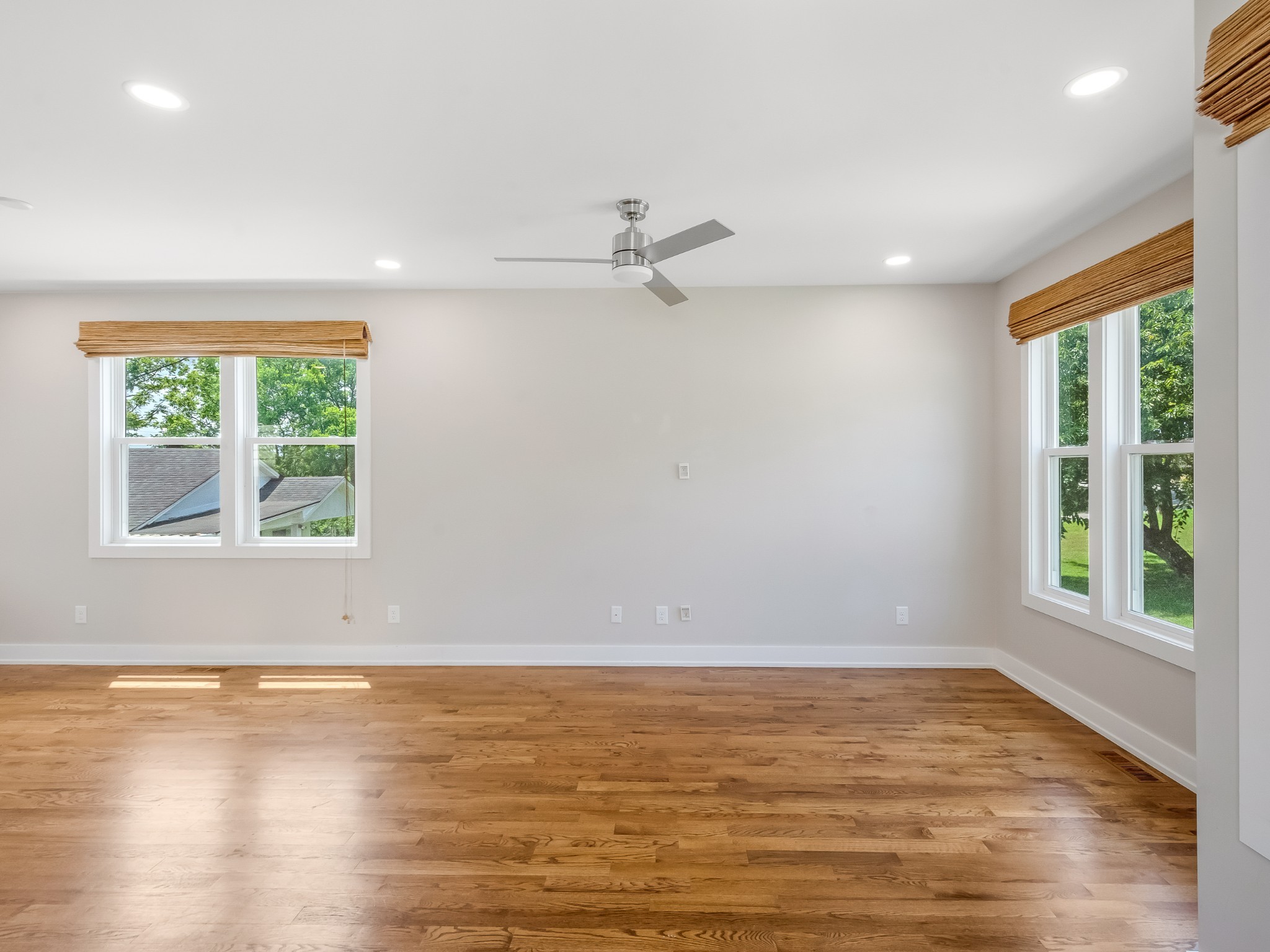 2116 Courtney Ave
