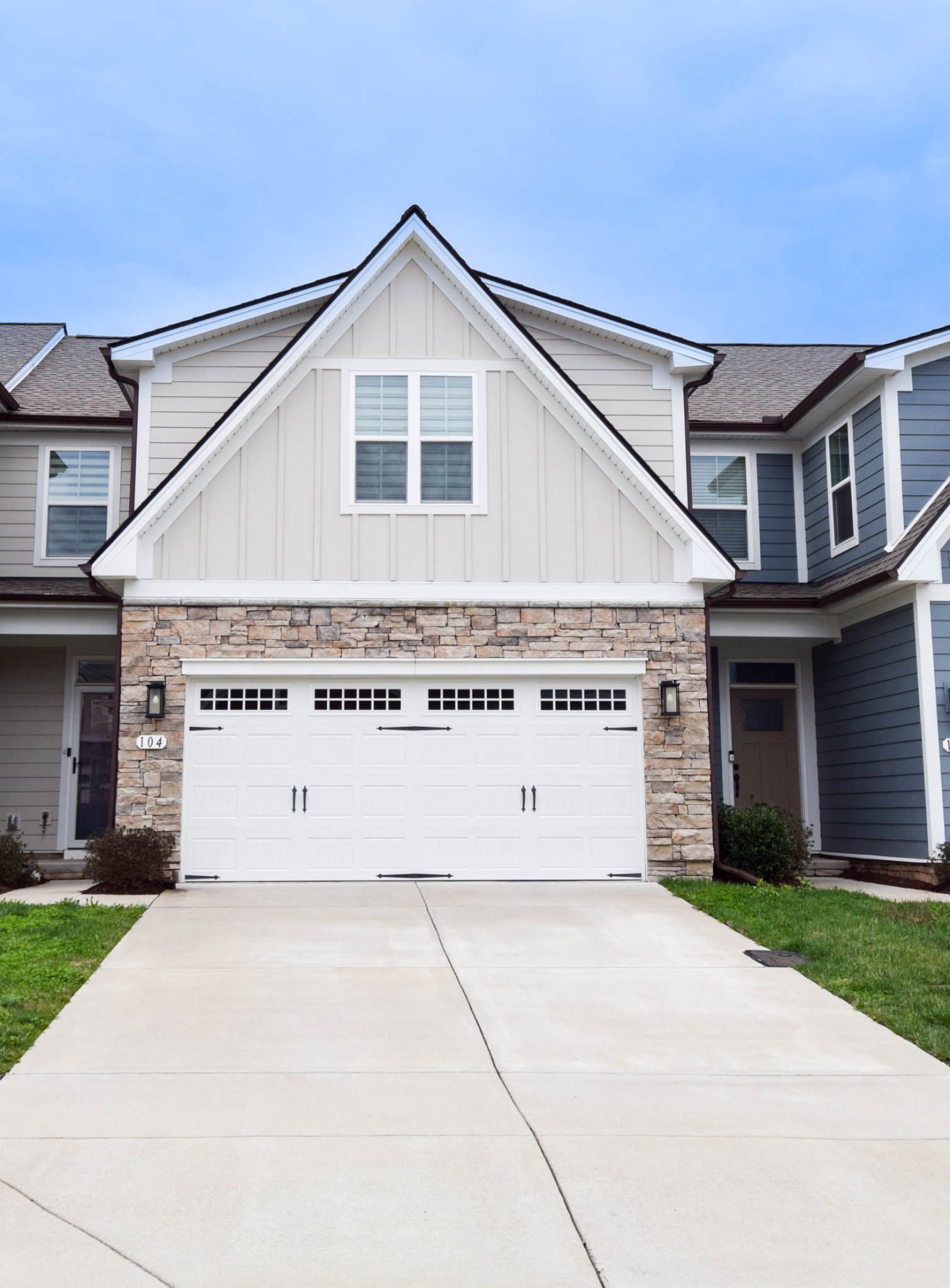 104 Great Falls Ct