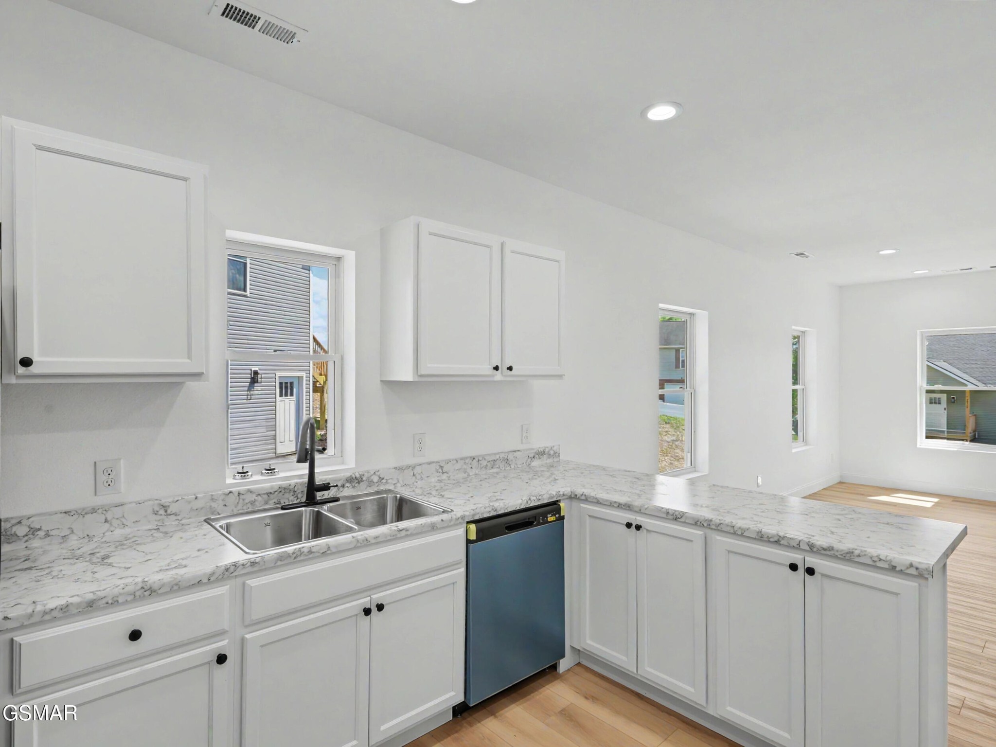 2435 Scenic Mountain Drive