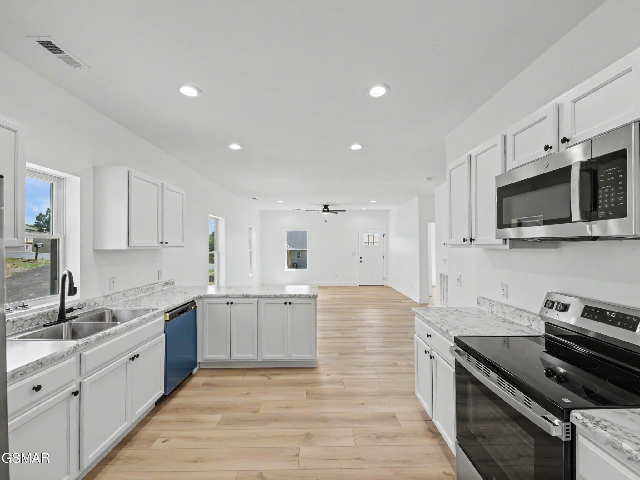2435 Scenic Mountain Drive