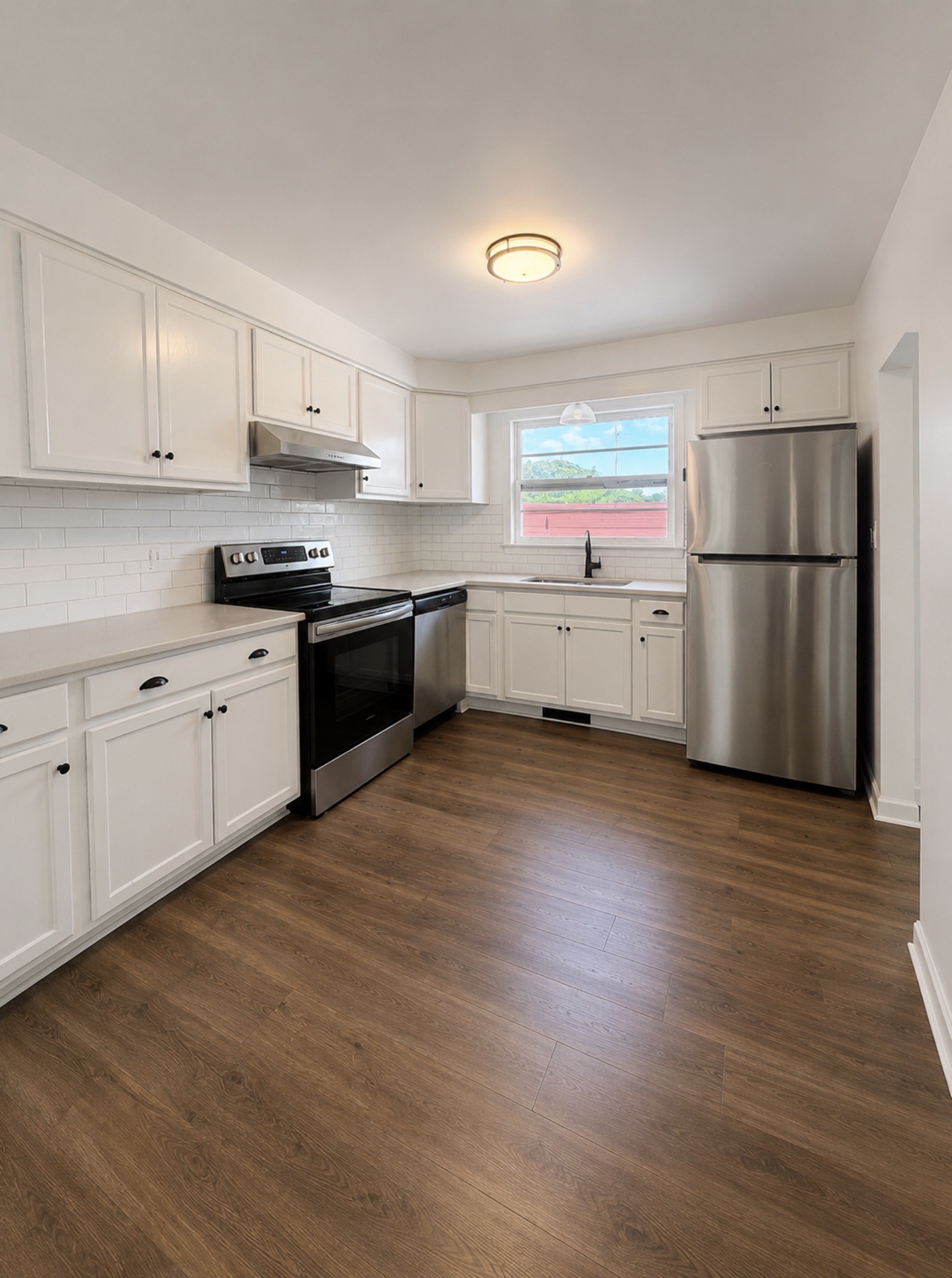 823 Glendale Dr