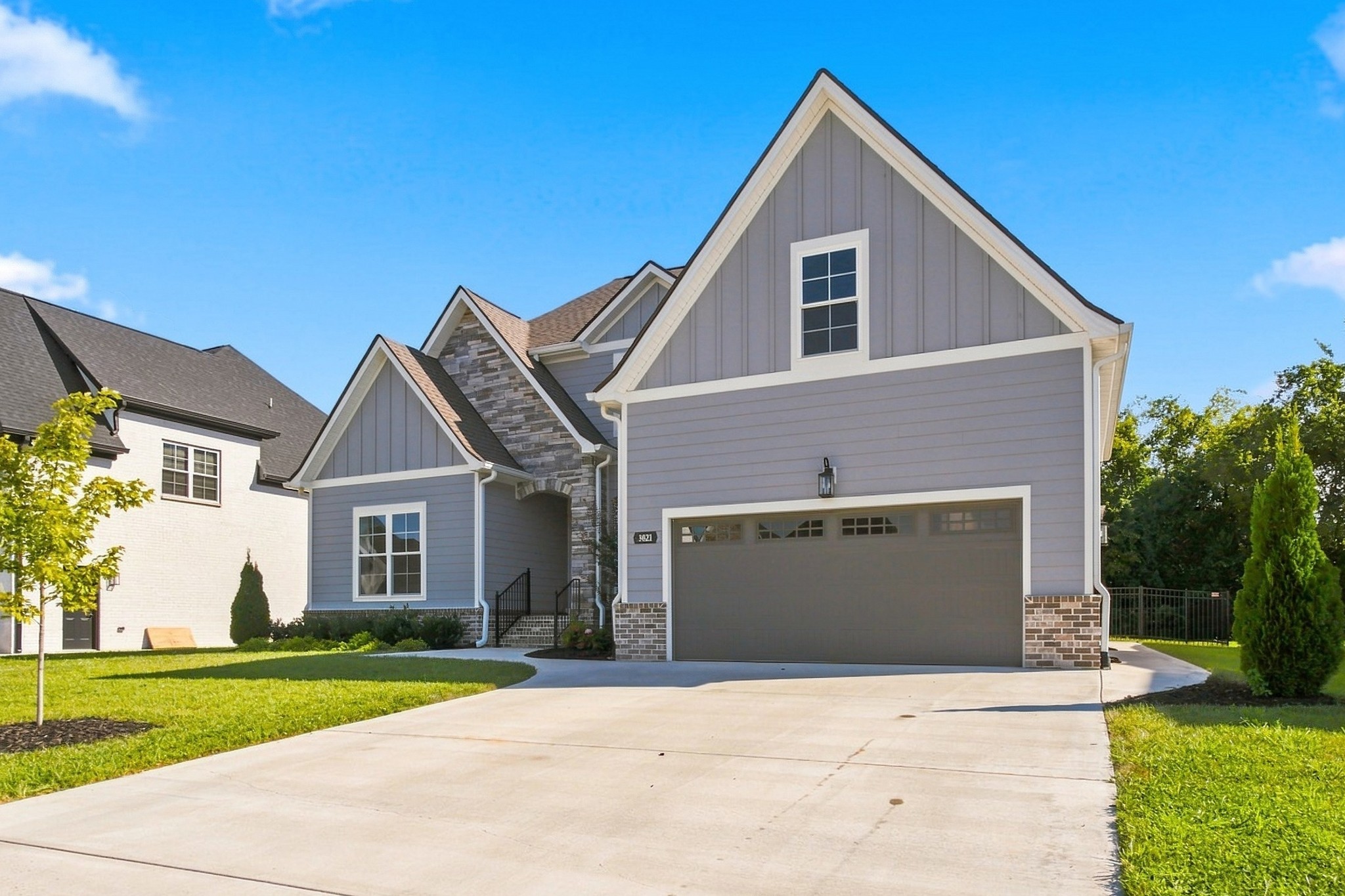 3021 Shady Forest Dr