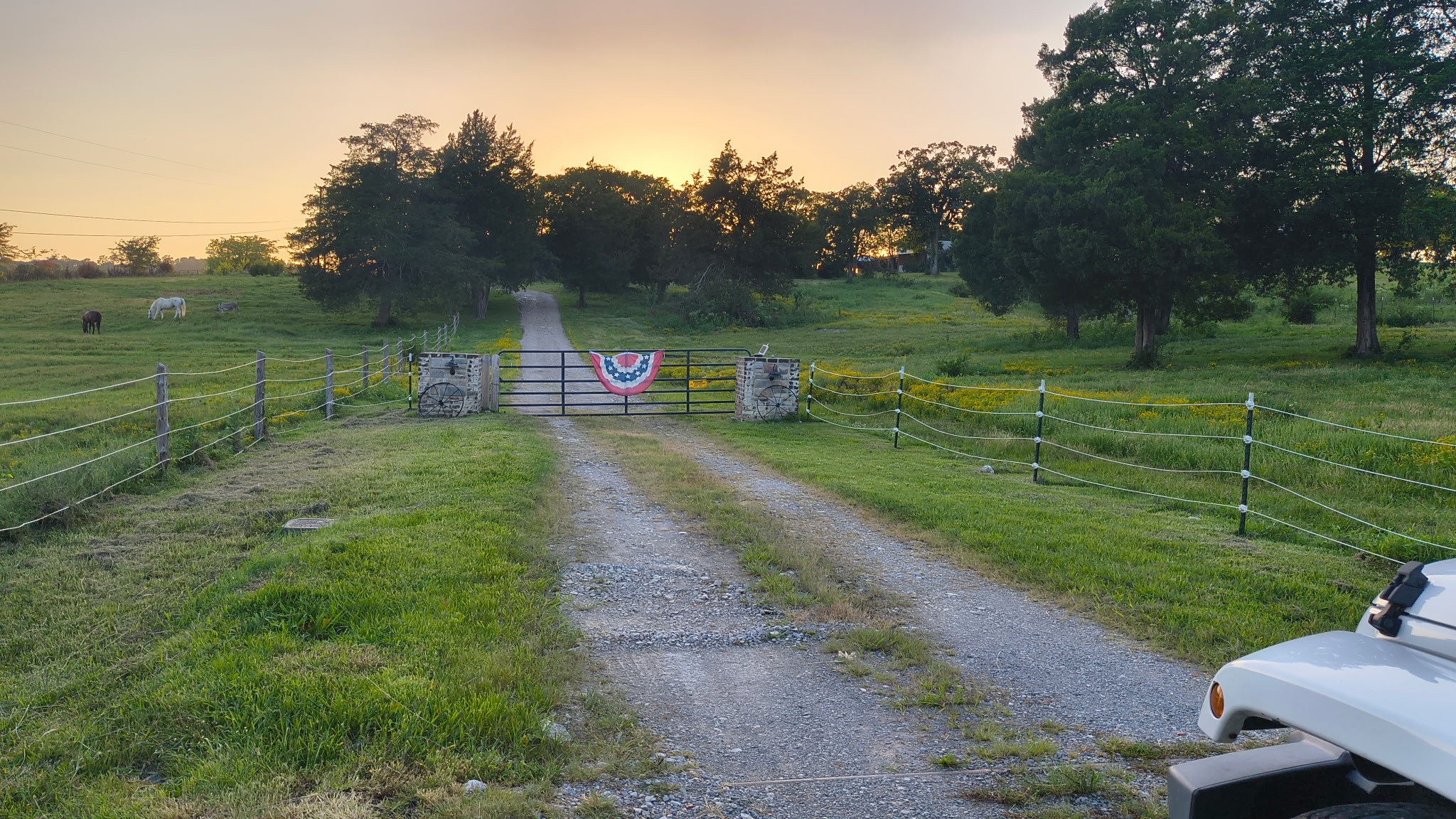 850 Sugar Flat Rd