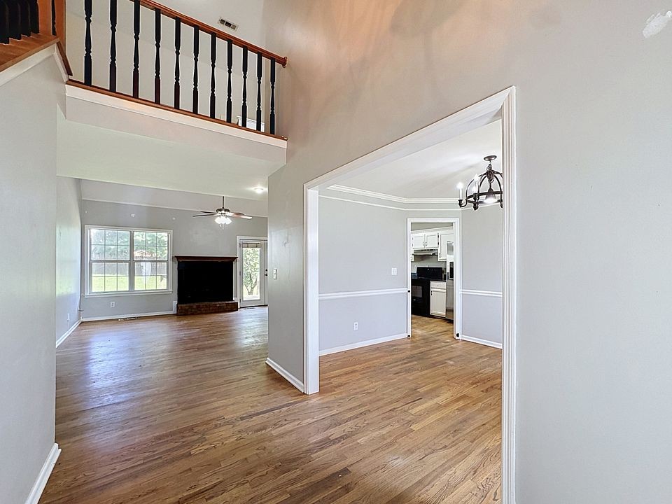 2678 Douglas Ln
