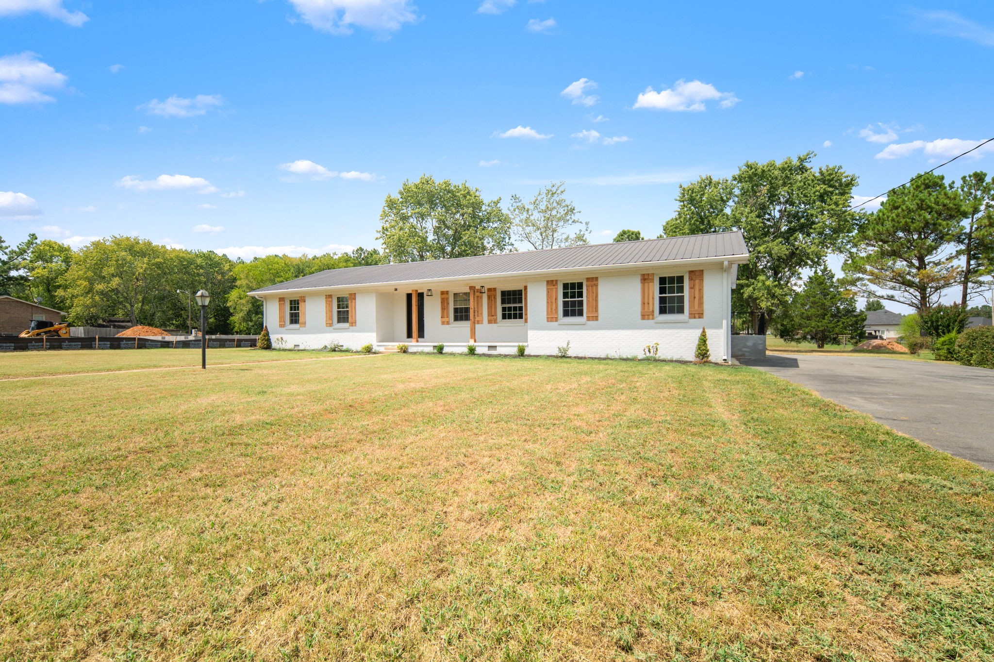 813 Brookhaven Cir