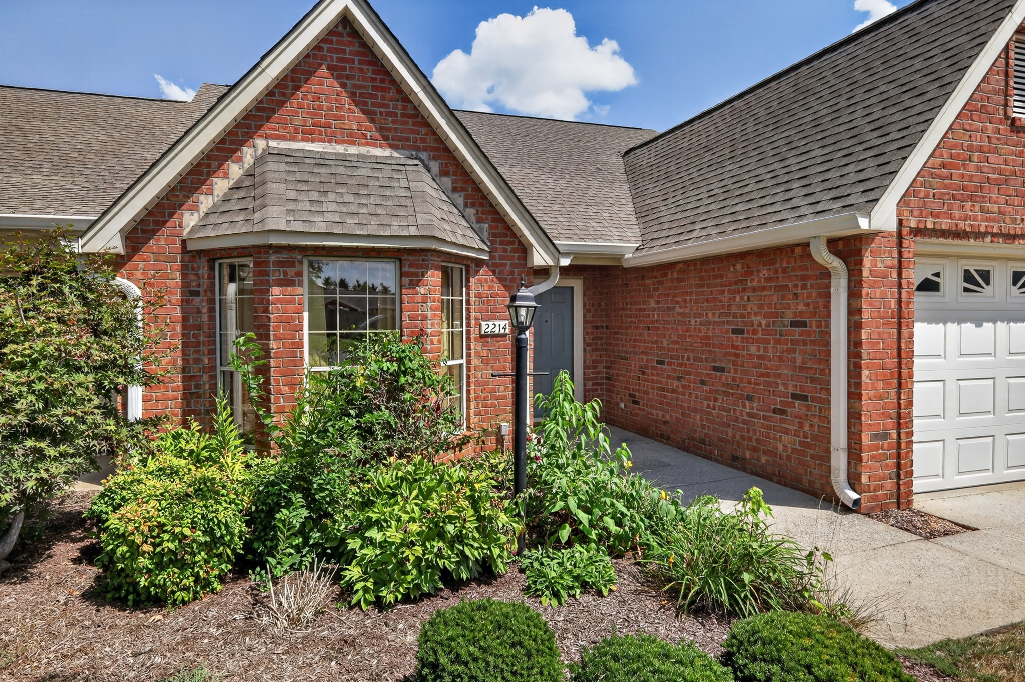 2214 River Rock Xing