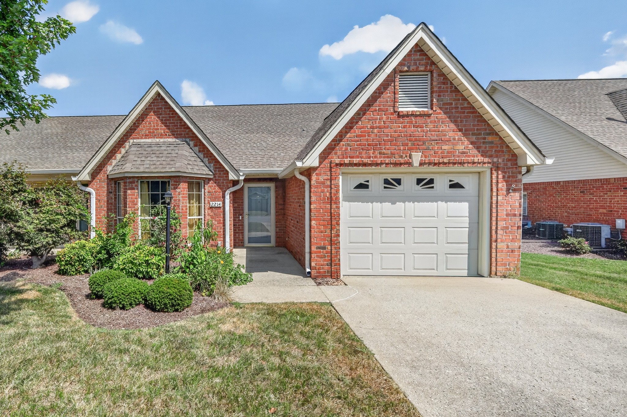 2214 River Rock Xing