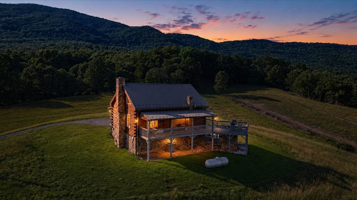 490 Mountain Springs Rd