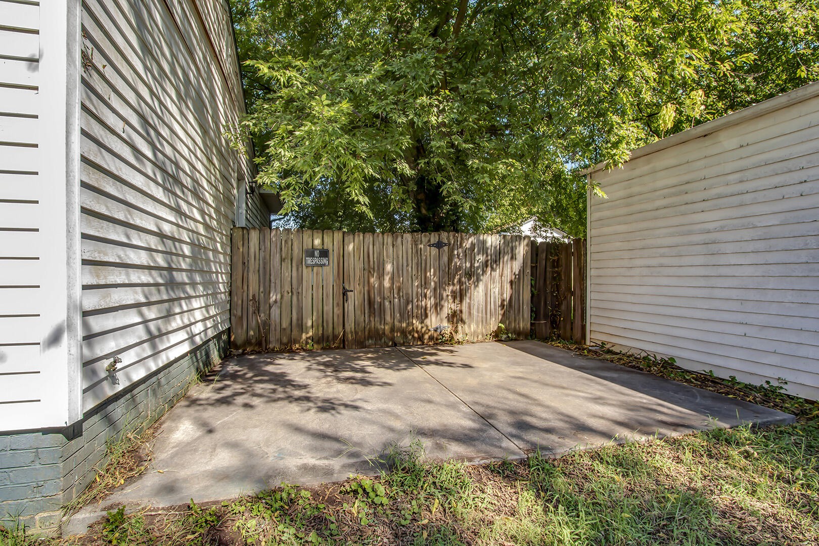 2327 Grove Street