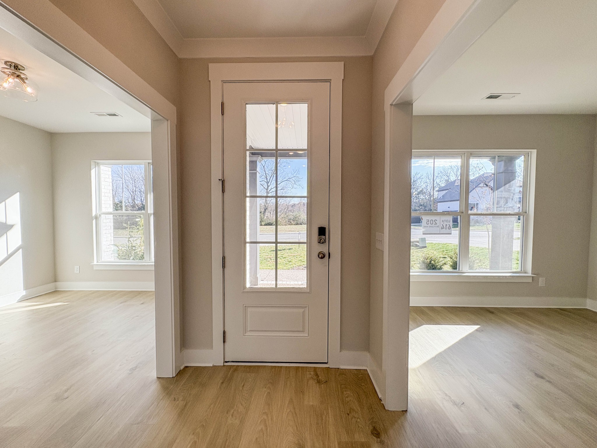 205 Settlers Way