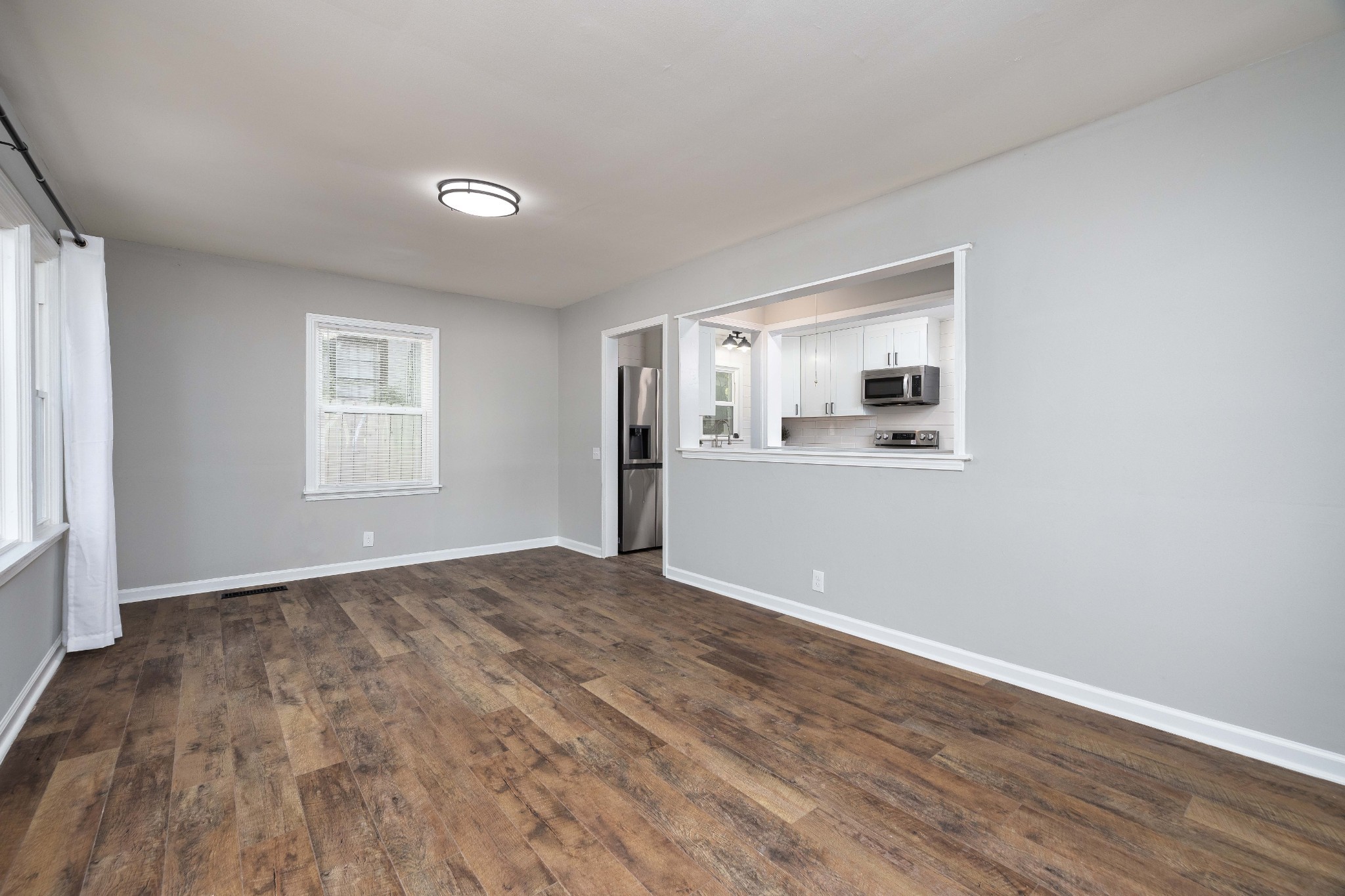 3607 Sabre Dr