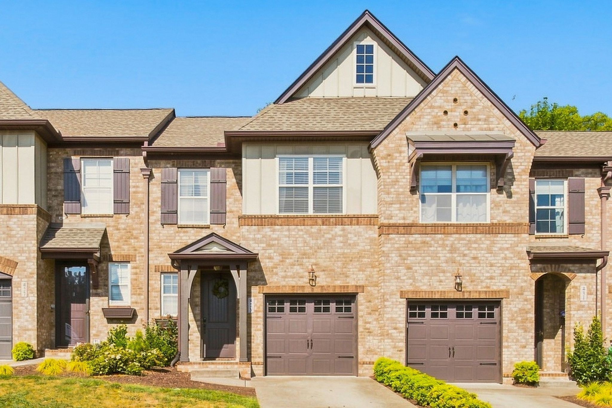 429 Waterbrook Dr