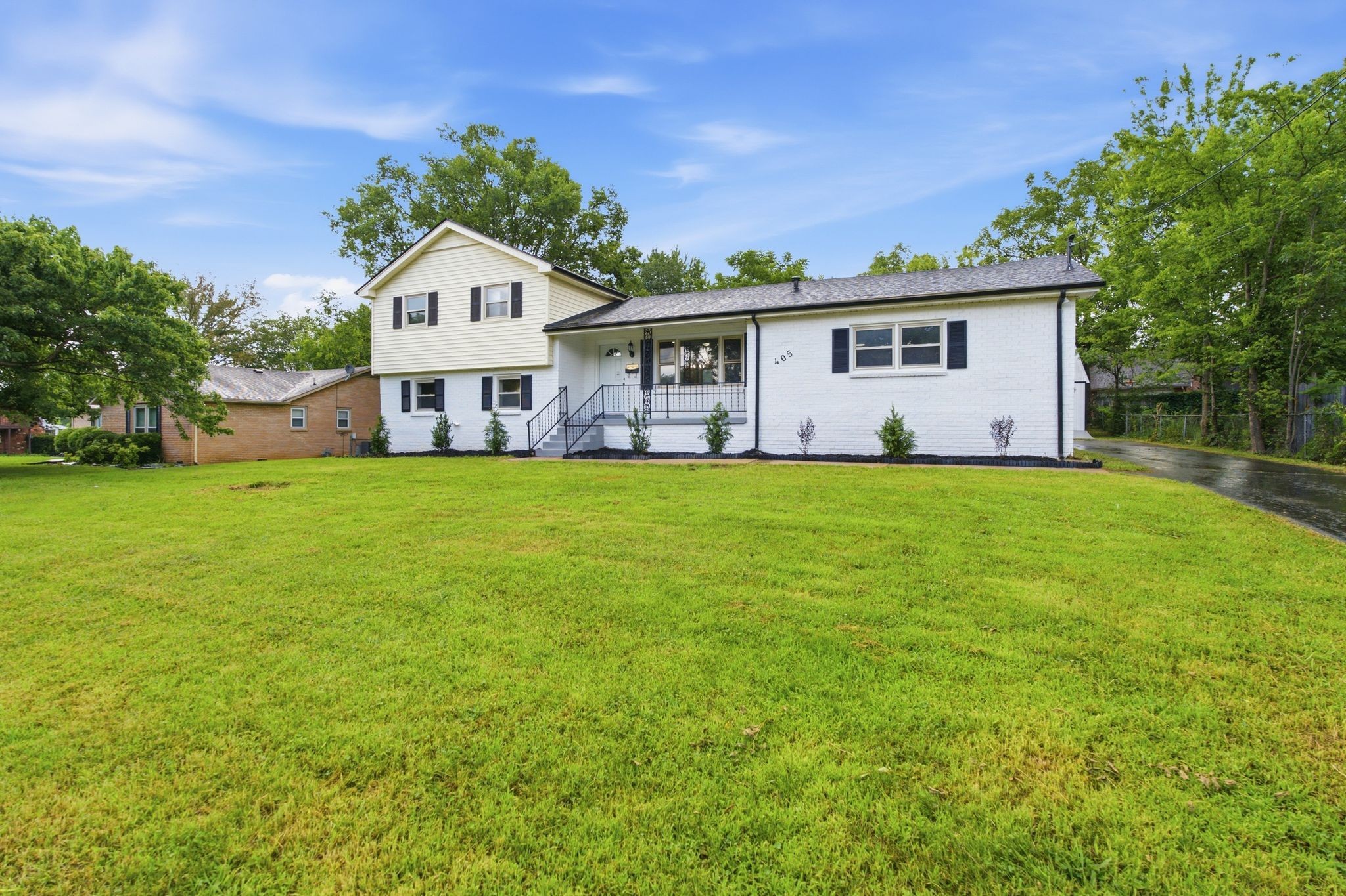 405 Beechwood Ct