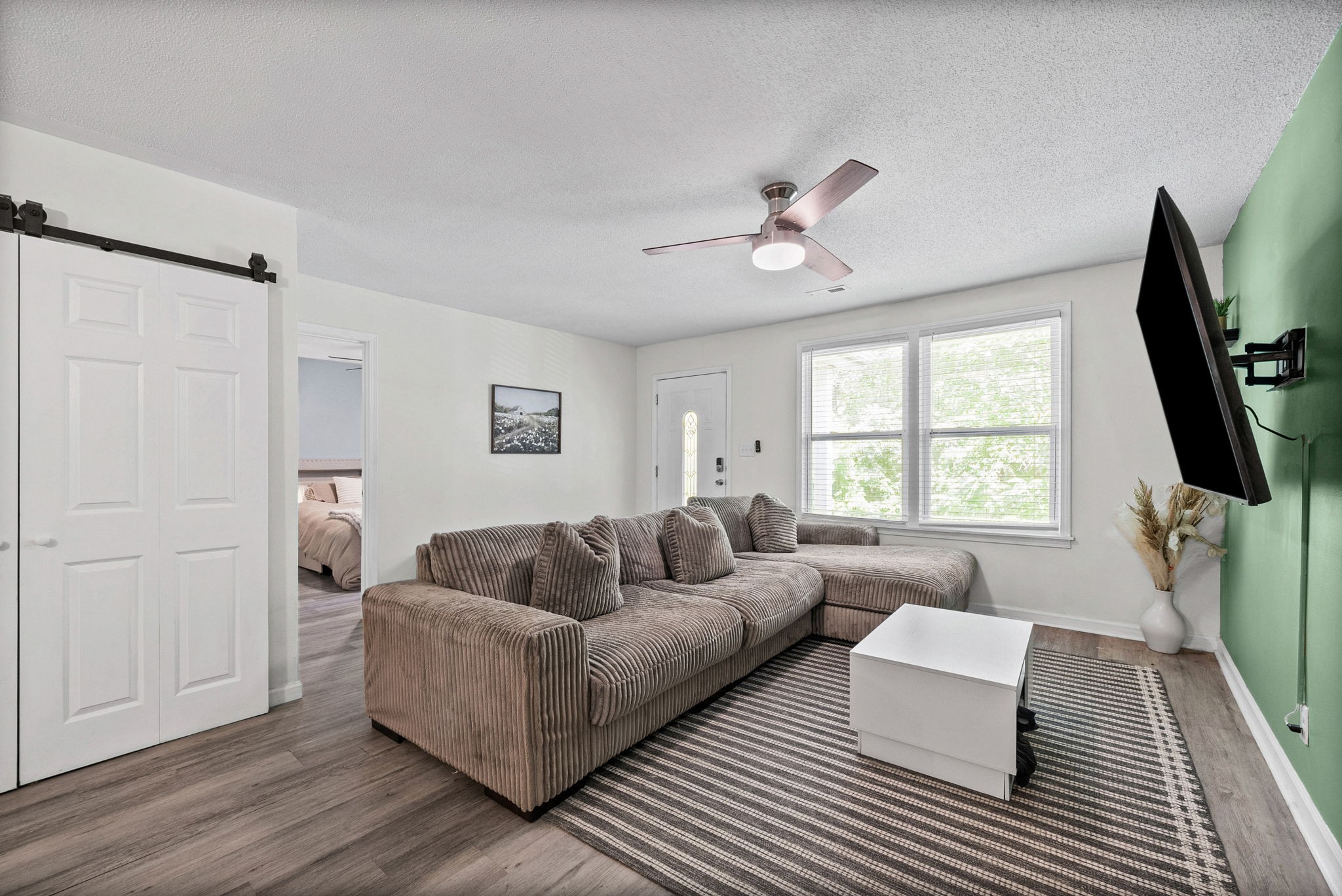 476 Ginkgo Dr
