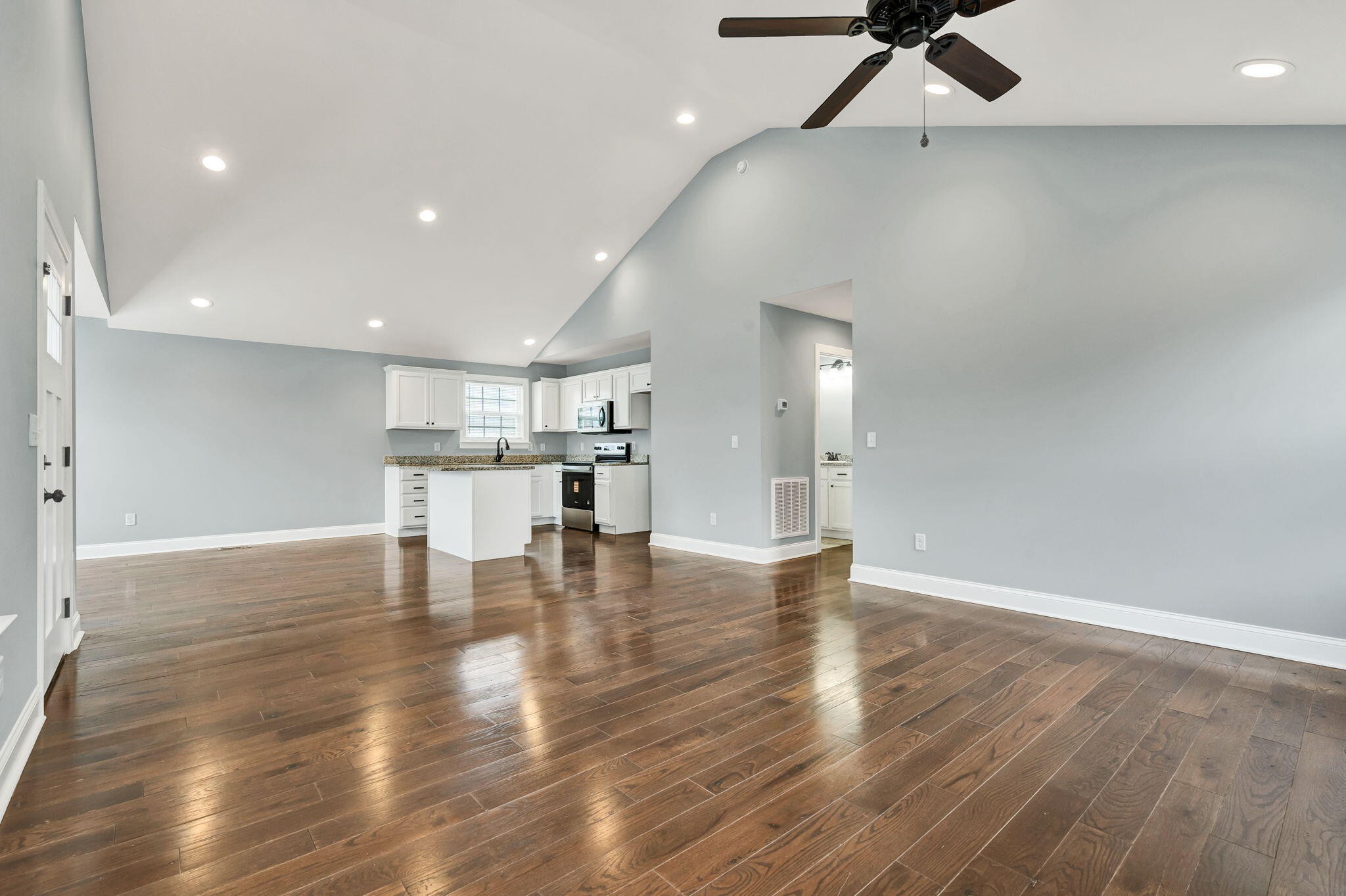 440 Johnson Boulevard, SE