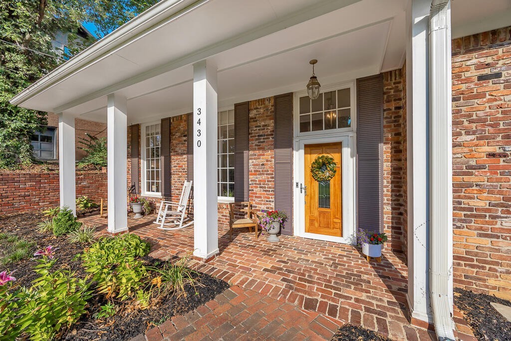 3430 Dogwood Trail, NW