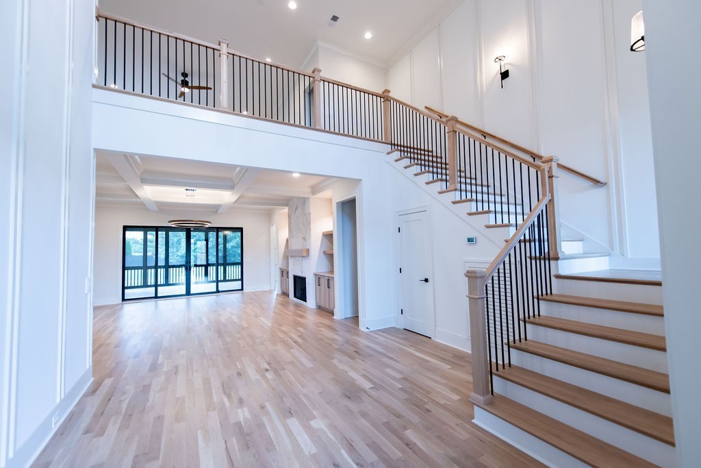 102 Autumn Breeze Dr