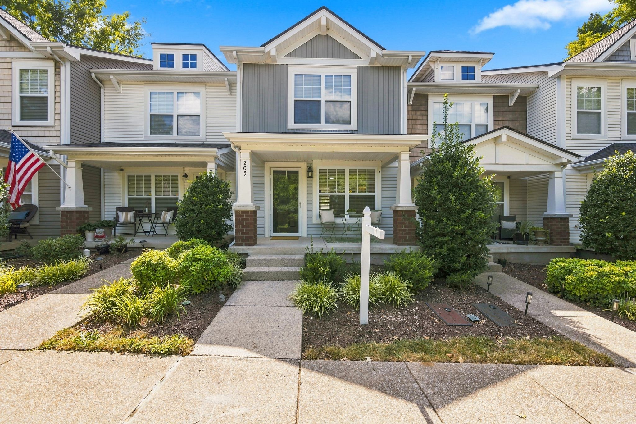 205 Shadow Glen Dr