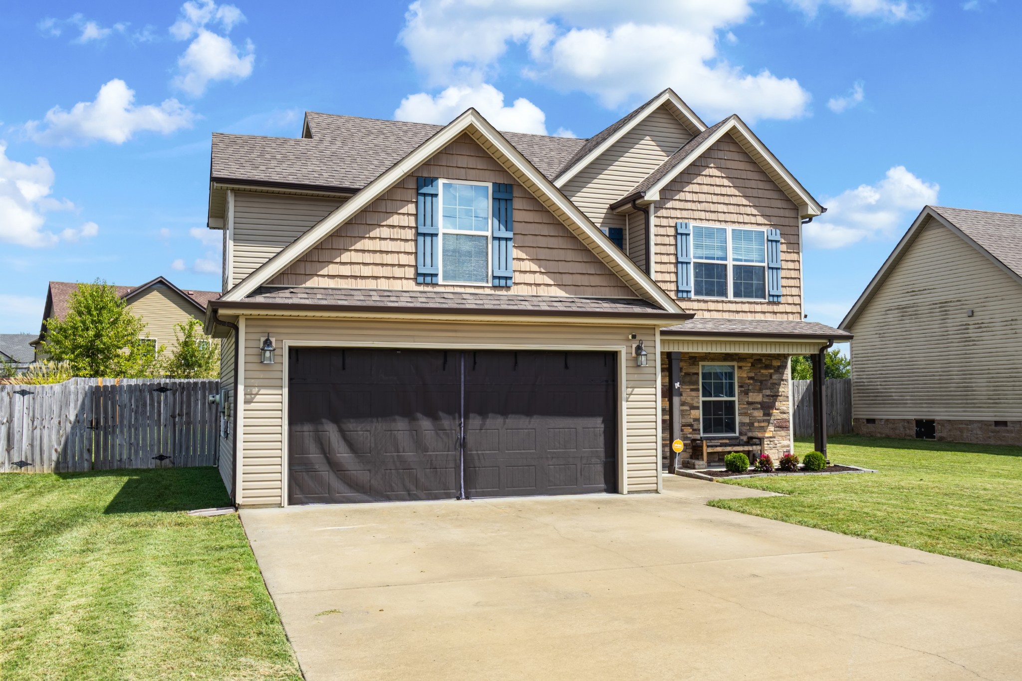 571 Tracy Ln