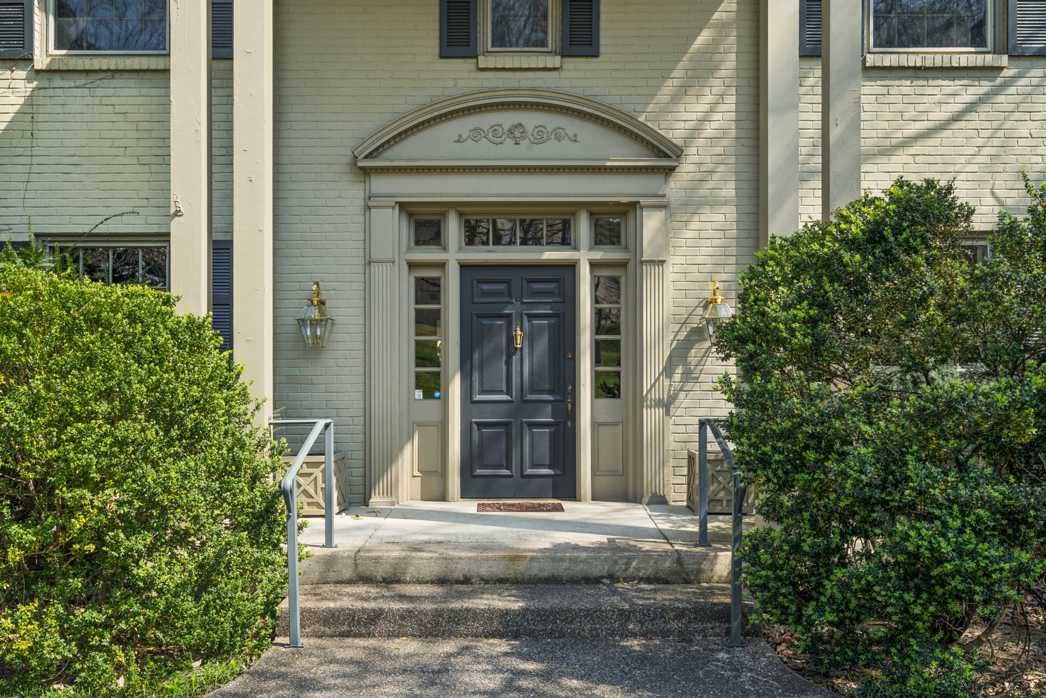 4216 Estes Rd