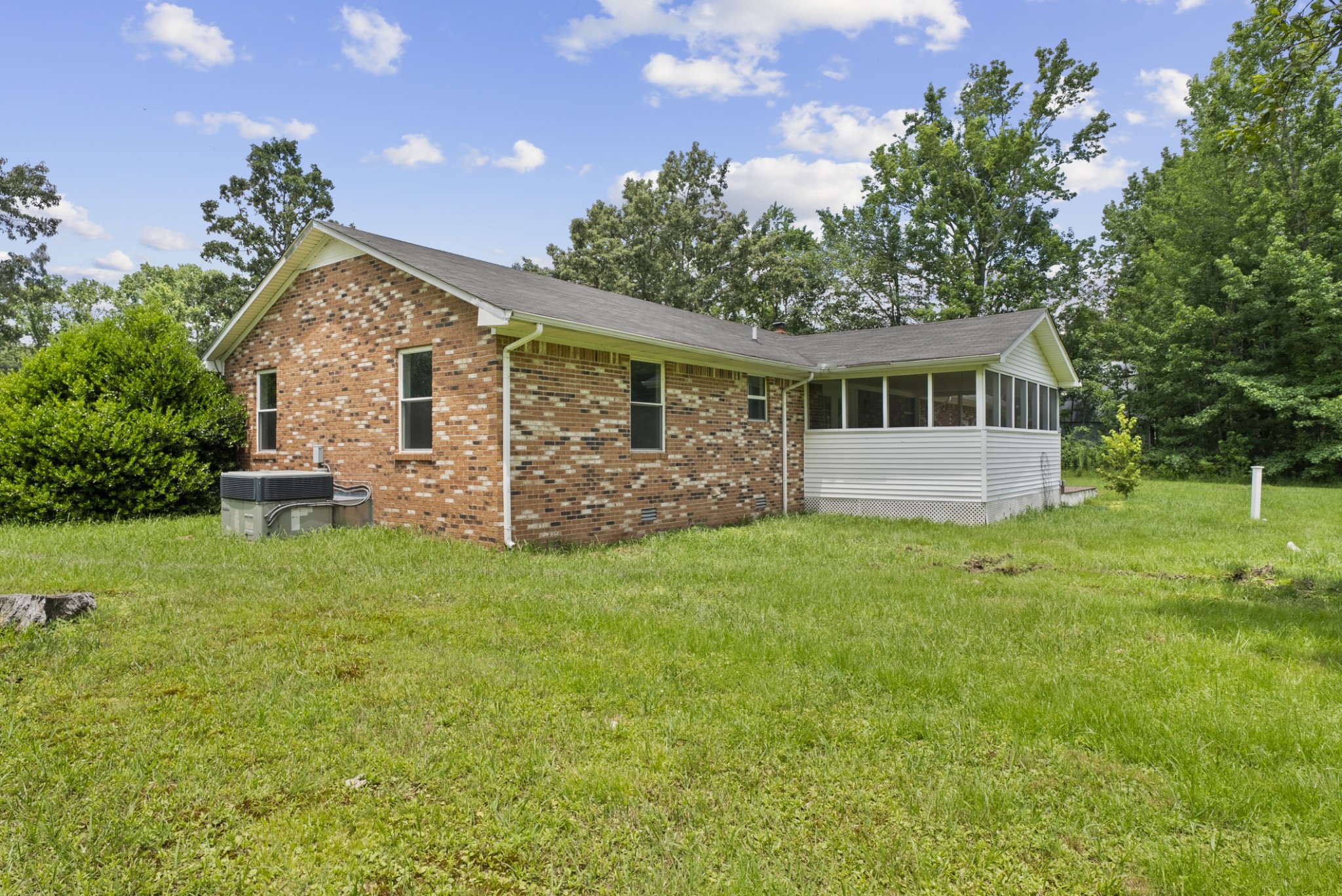 4982 Highway 43, N