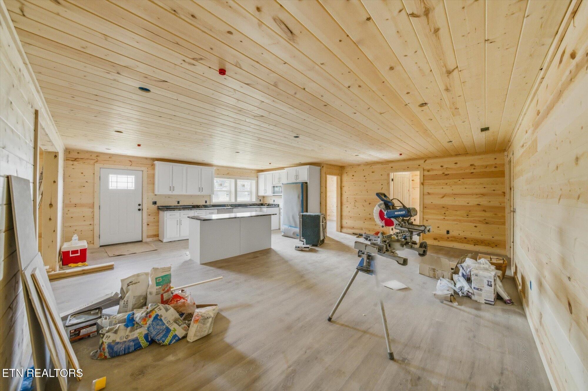 212 Caton Rd