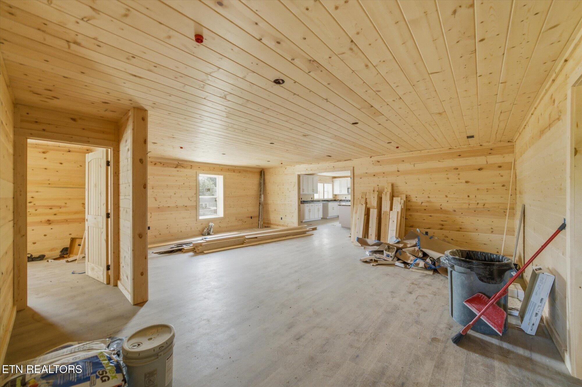 212 Caton Rd