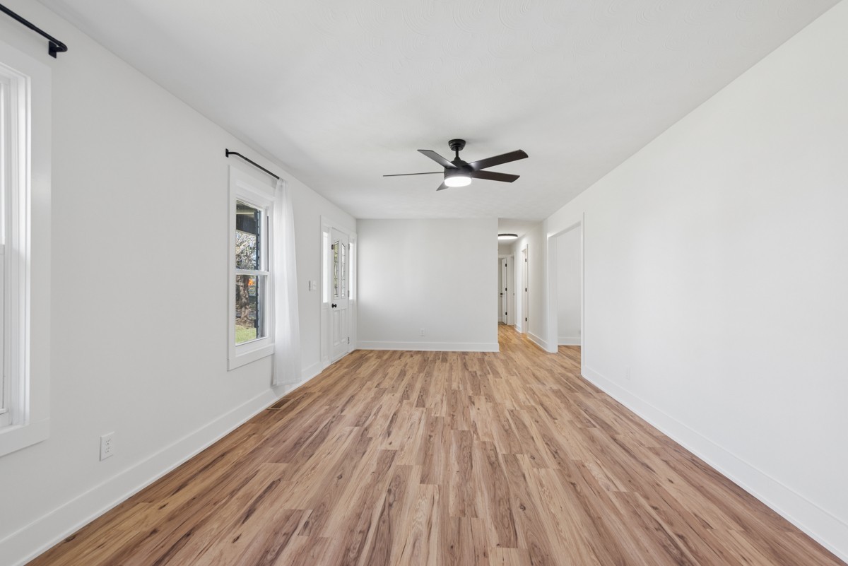 829 Highway 52, E