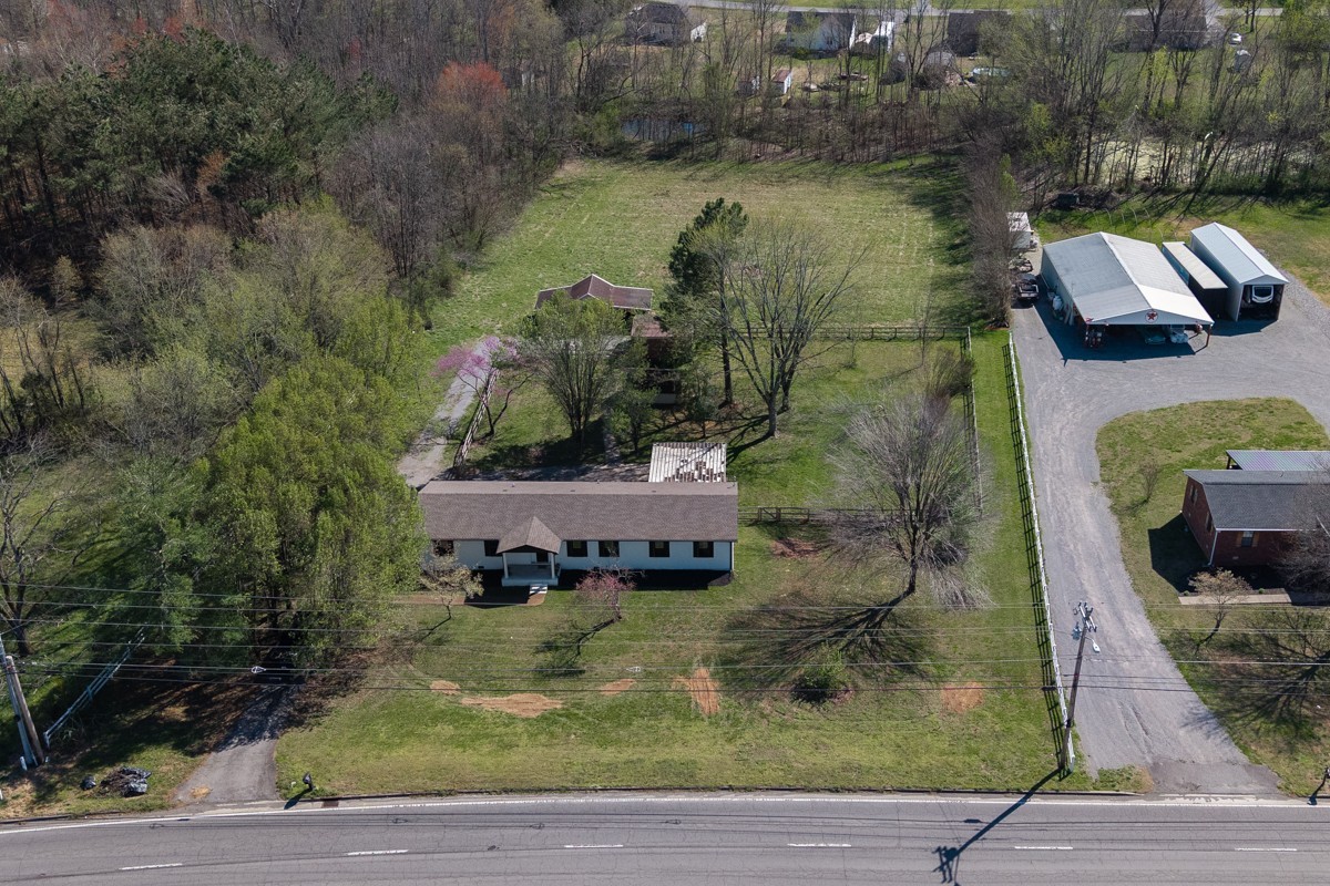 829 Highway 52, E