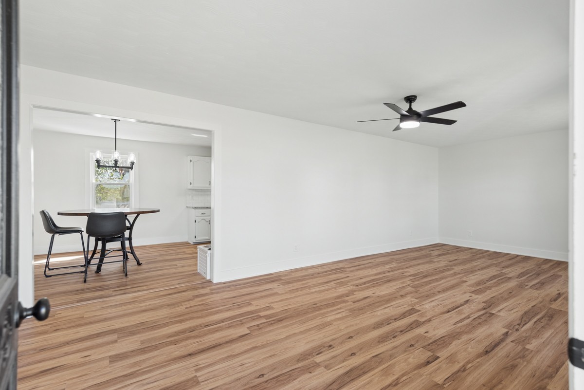 829 Highway 52, E