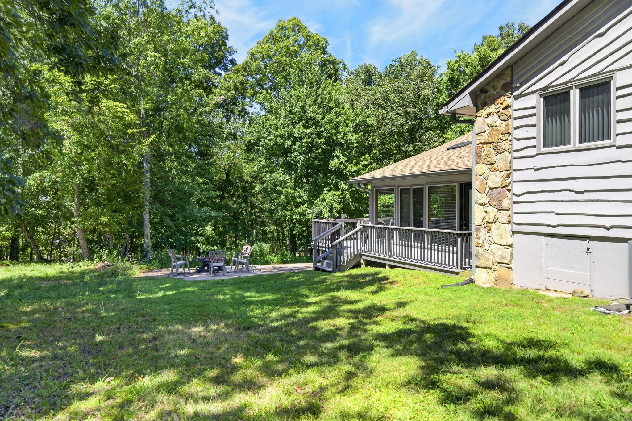 114 Morris Ln