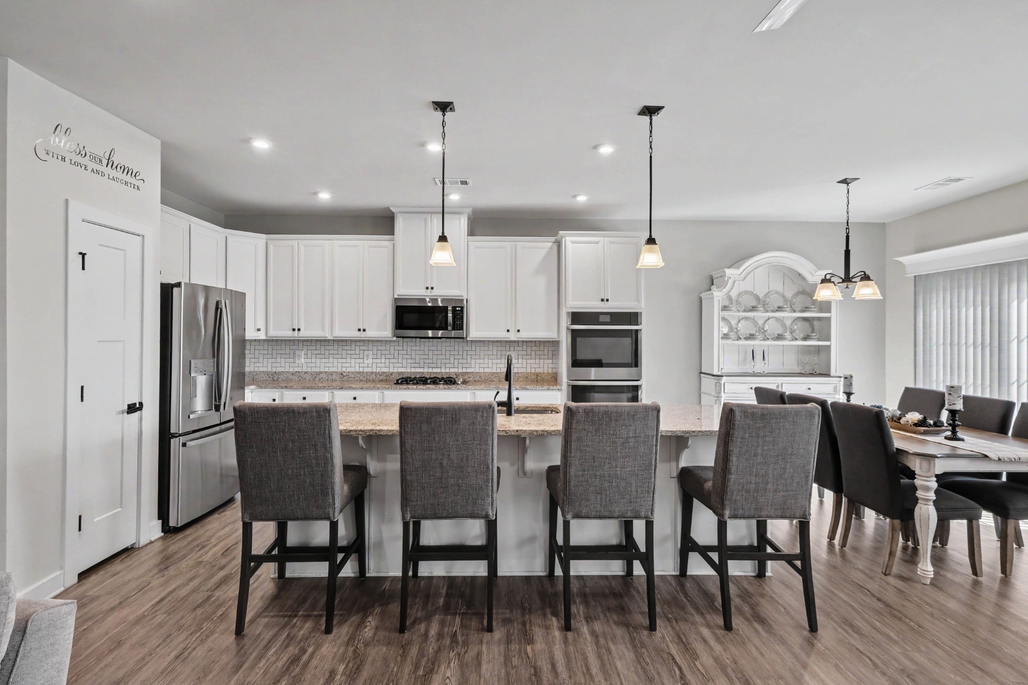 801 Raintree Dr