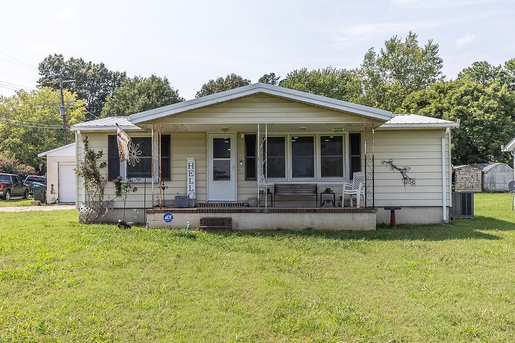 622 Vass Ln