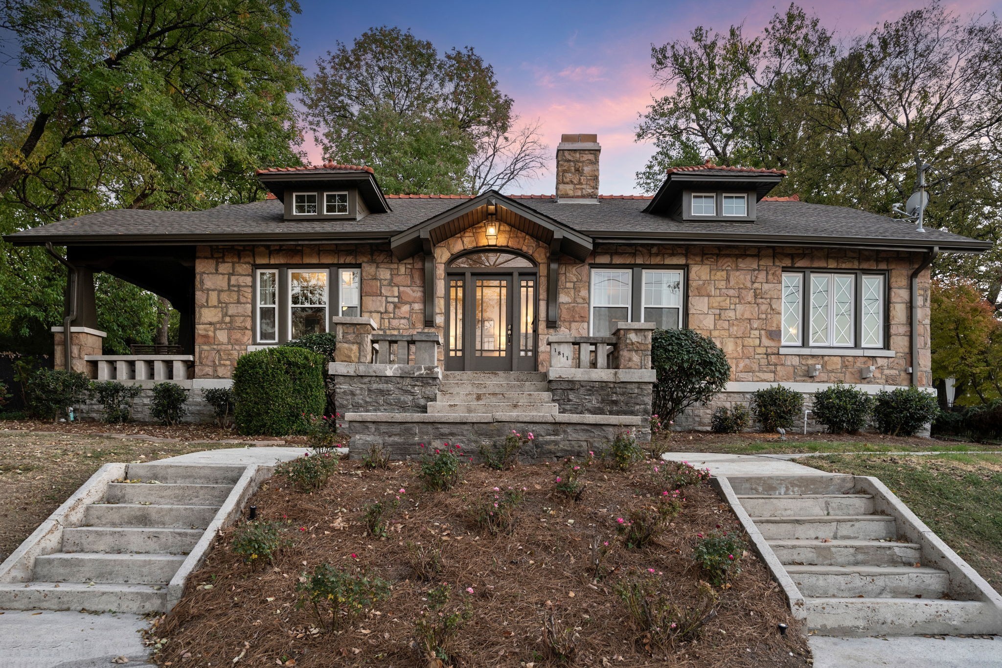 1811 Blair Blvd