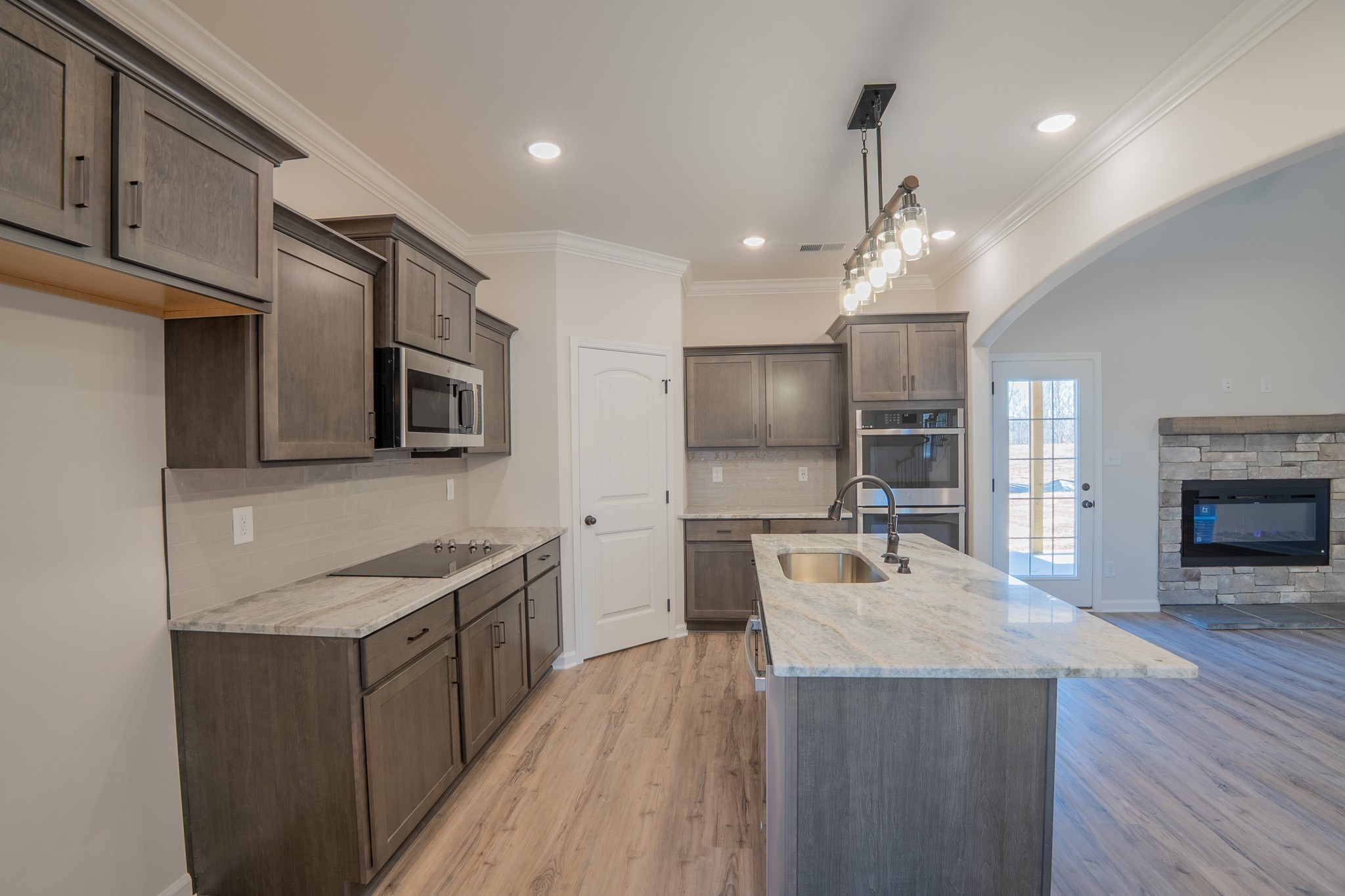 242 Autumnwood Farms