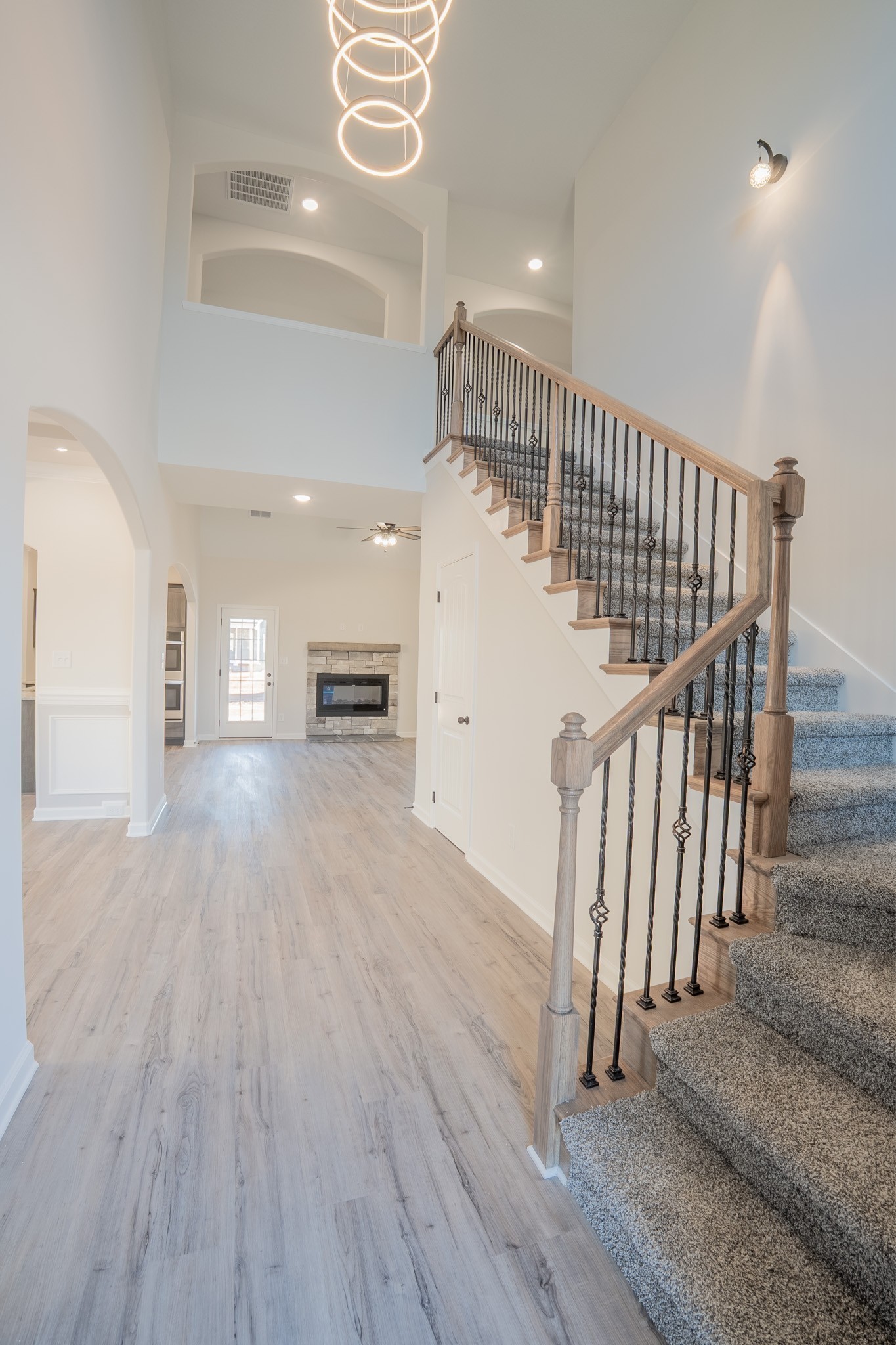 242 Autumnwood Farms