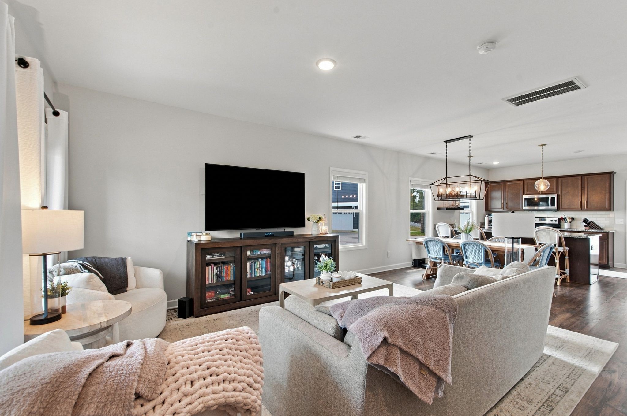 7534 Station Dr