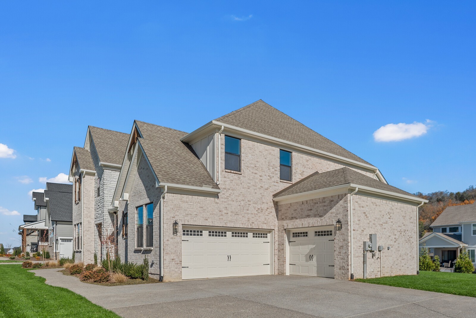 7290 Woodruff Dr