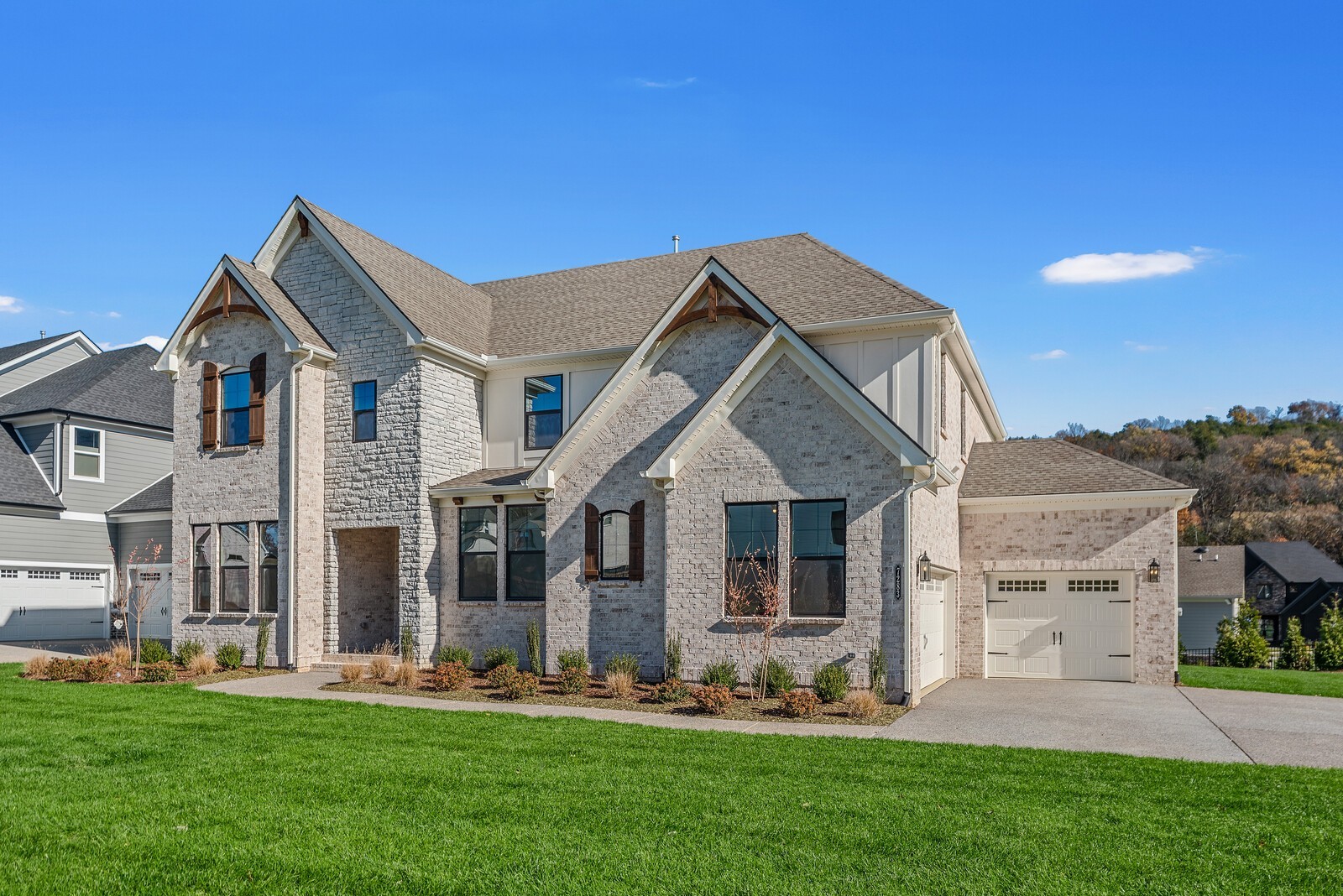 7290 Woodruff Dr