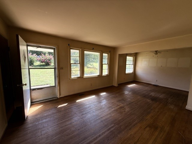 4907 Salem Dr