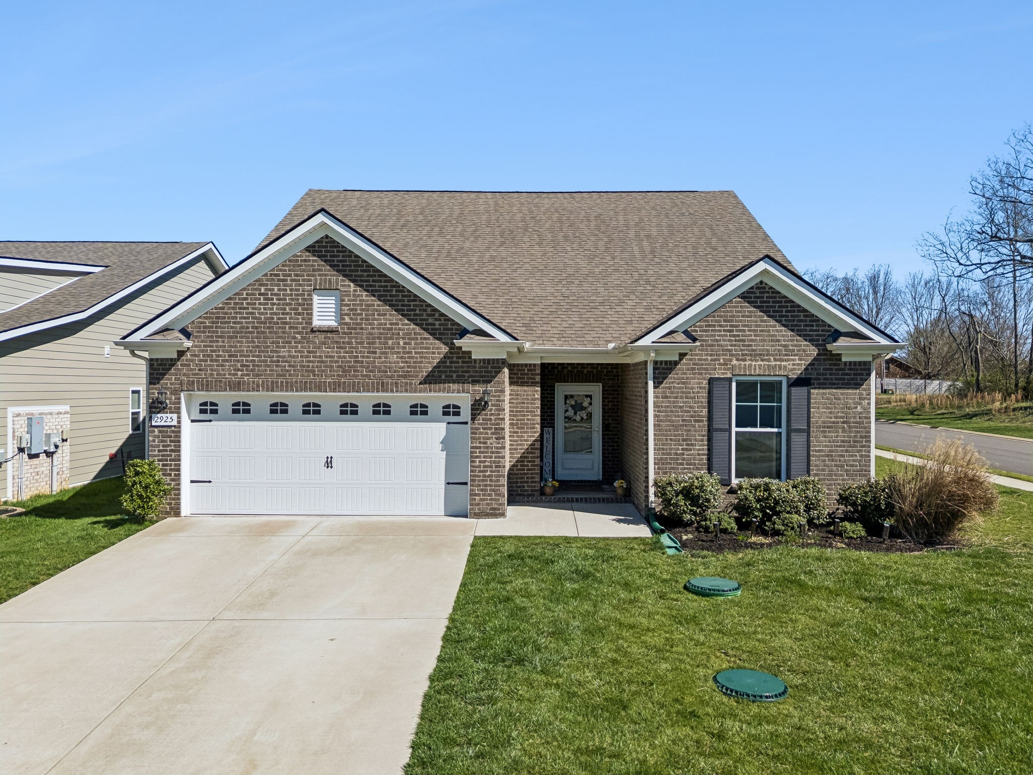 2925 Eckersley Dr