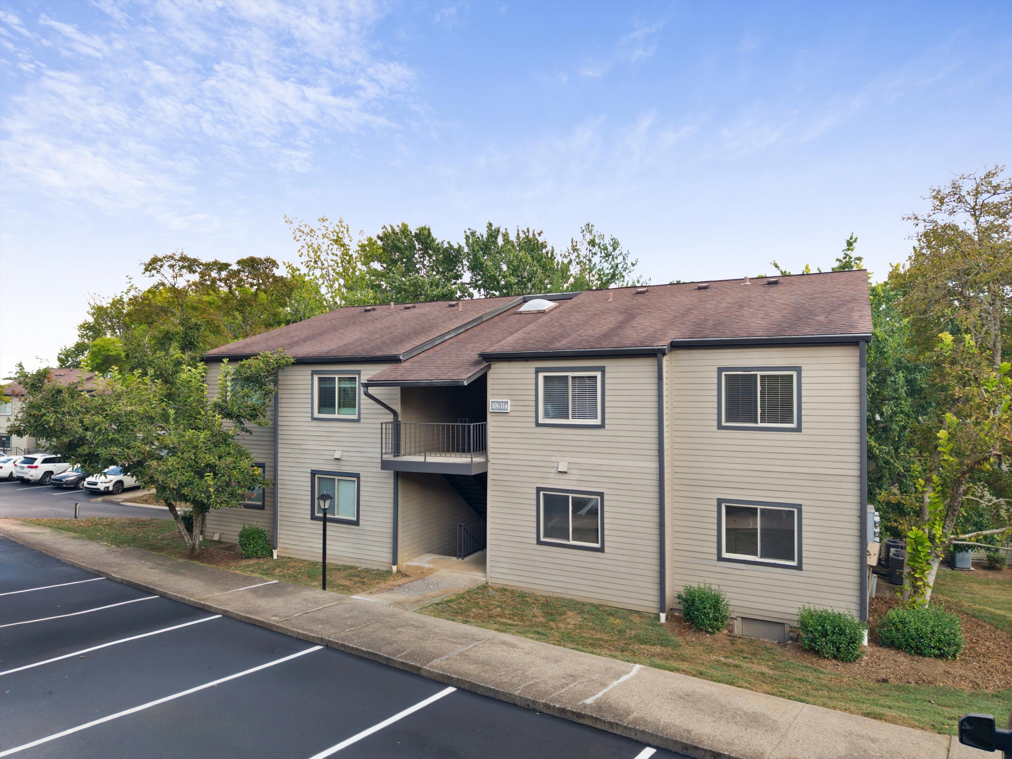 312 Summit Ridge Cir