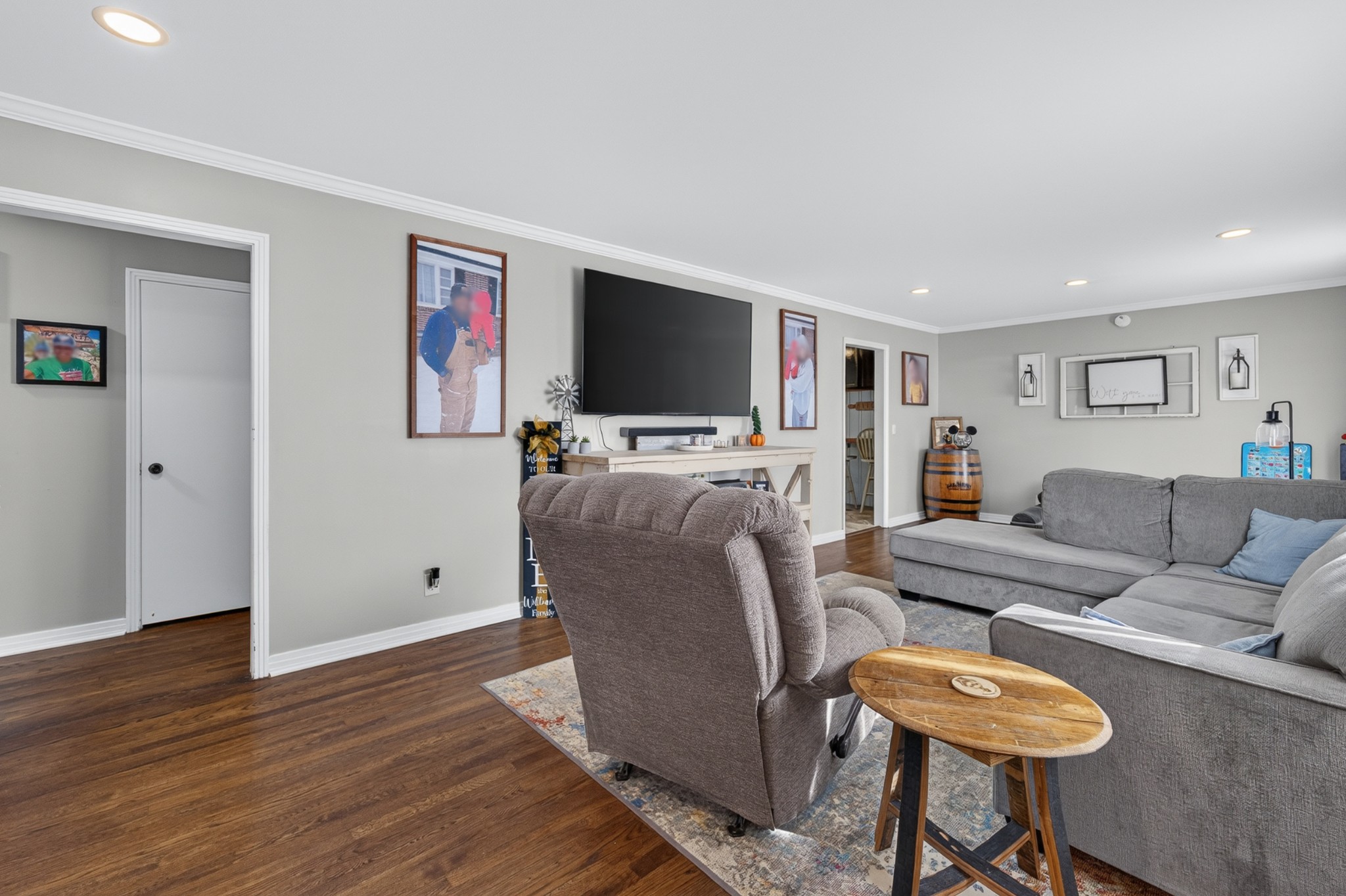 1007 2nd Ave